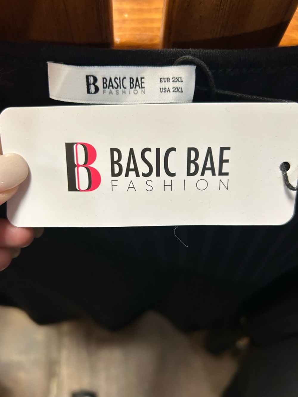 Basic Bae Black Ribbed Short Sleeve Crop Top - Picture 3 of 4